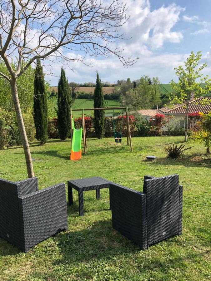 Indépendante Au Cœur D’un Jardin Arboré. *
